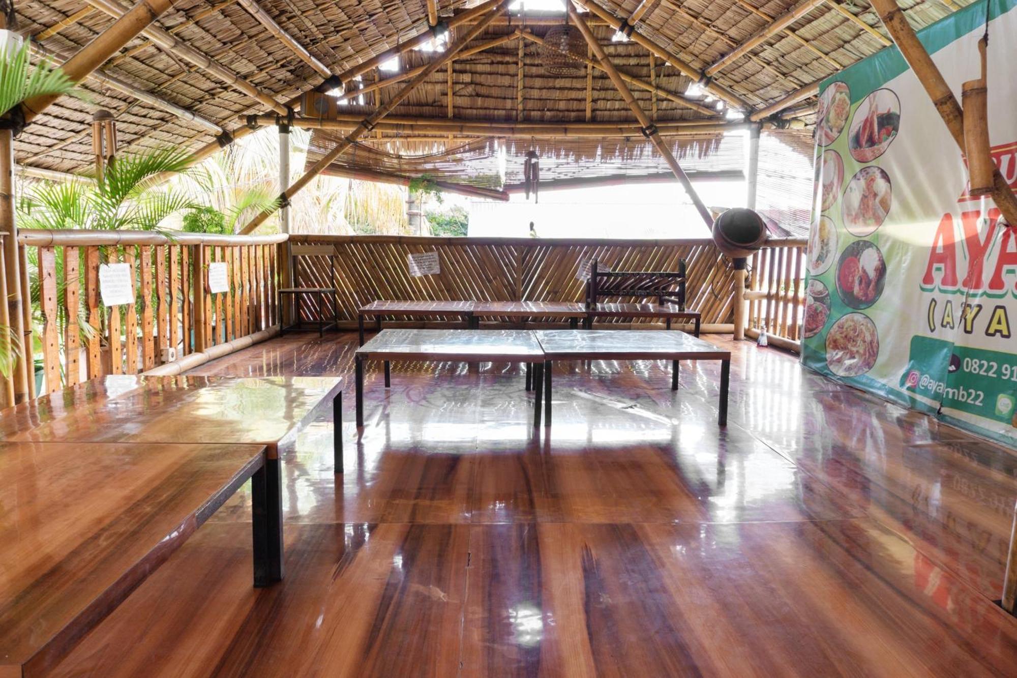 Oyo 3095 Semarapura Homestay Макасар Экстерьер фото