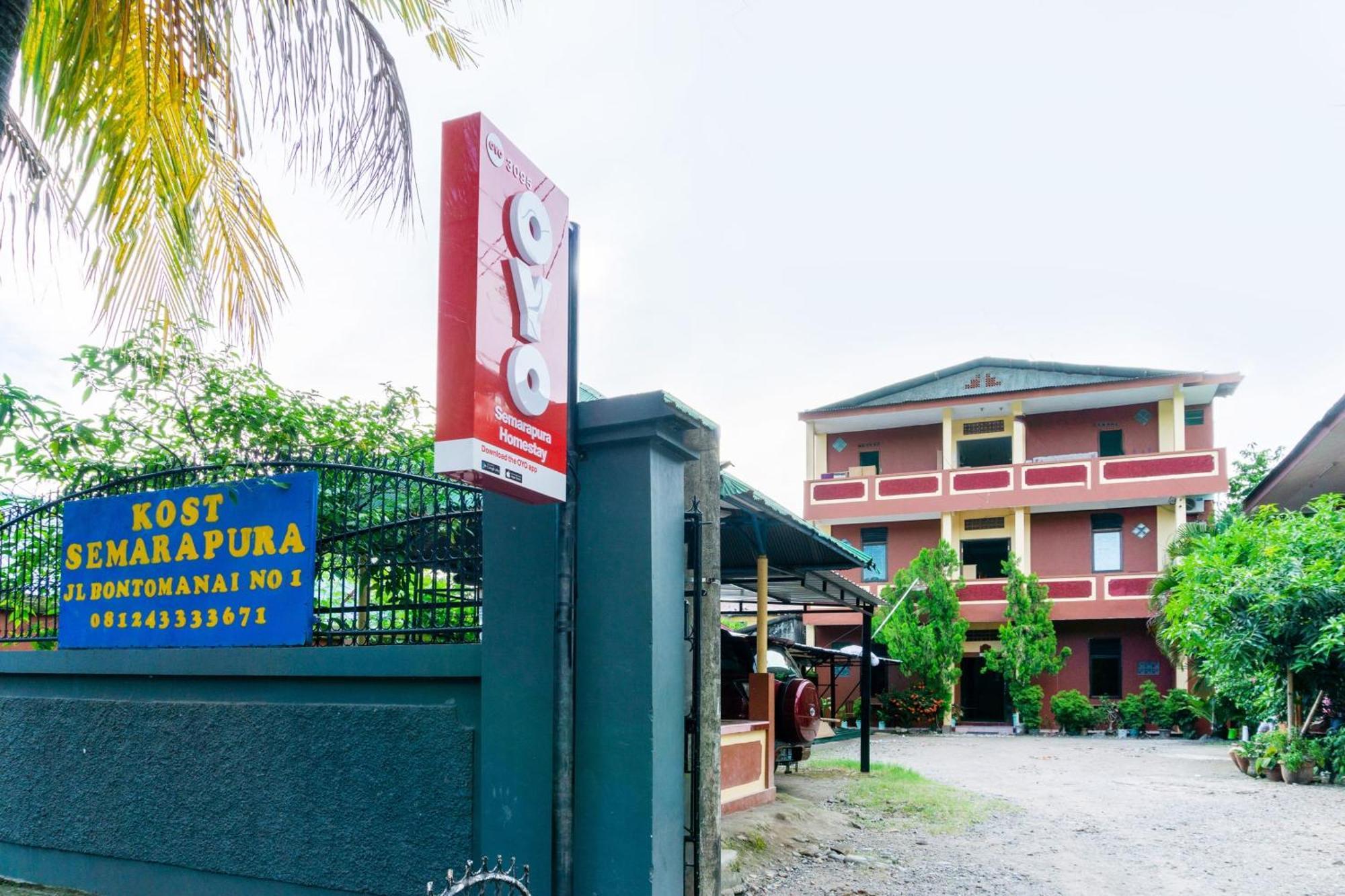 Oyo 3095 Semarapura Homestay Макасар Экстерьер фото